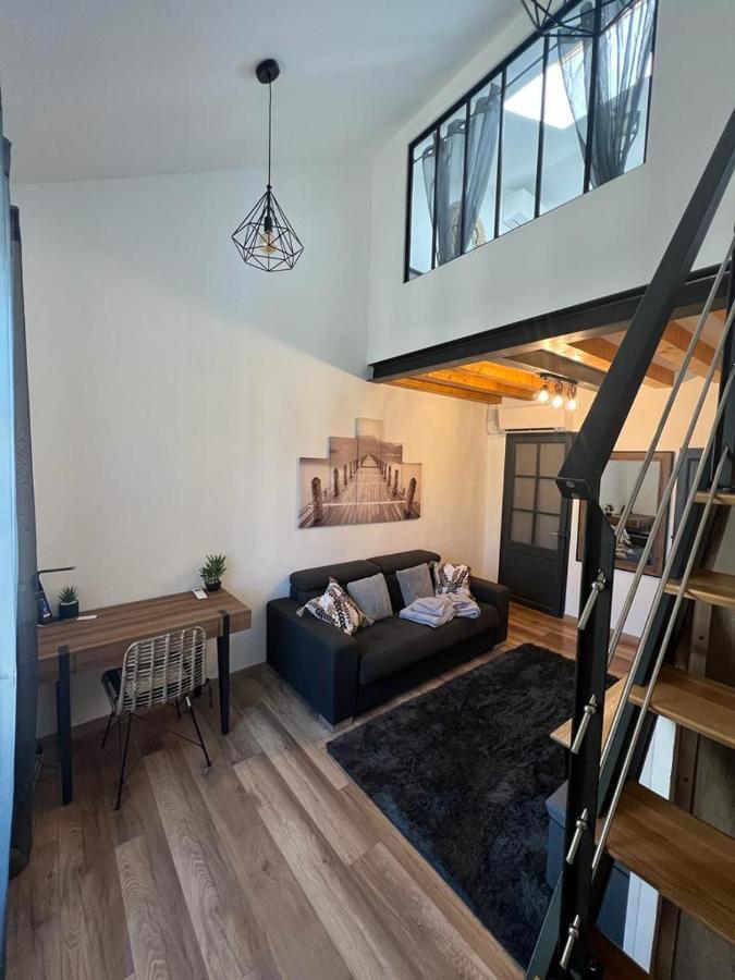 Duplex Meuble Face Aux Arenes D'Arles Apartment Exterior photo